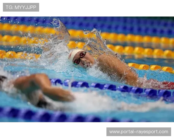 12岁小将于子迪助力中国队勇夺世锦赛女子4x200米自由泳接力铜牌 12岁小将于子迪助力中国队勇夺世锦赛女子4x200米自由泳接力铜牌