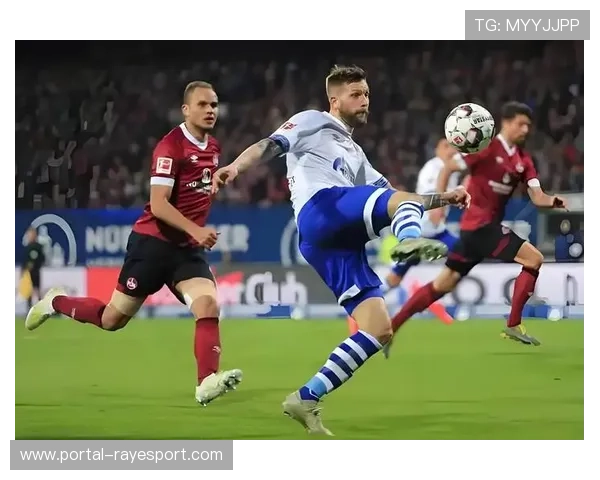 沙尔克04调整阵容,多名年轻球员外租锻炼 沙尔克04调整阵容,多名年轻球员外租锻炼